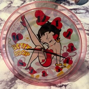 Betty Boop Pink and Red Heart Accent Desk Clock